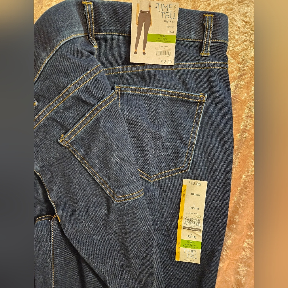 Time and Tru skinny Jeans - Picture 7 of 8